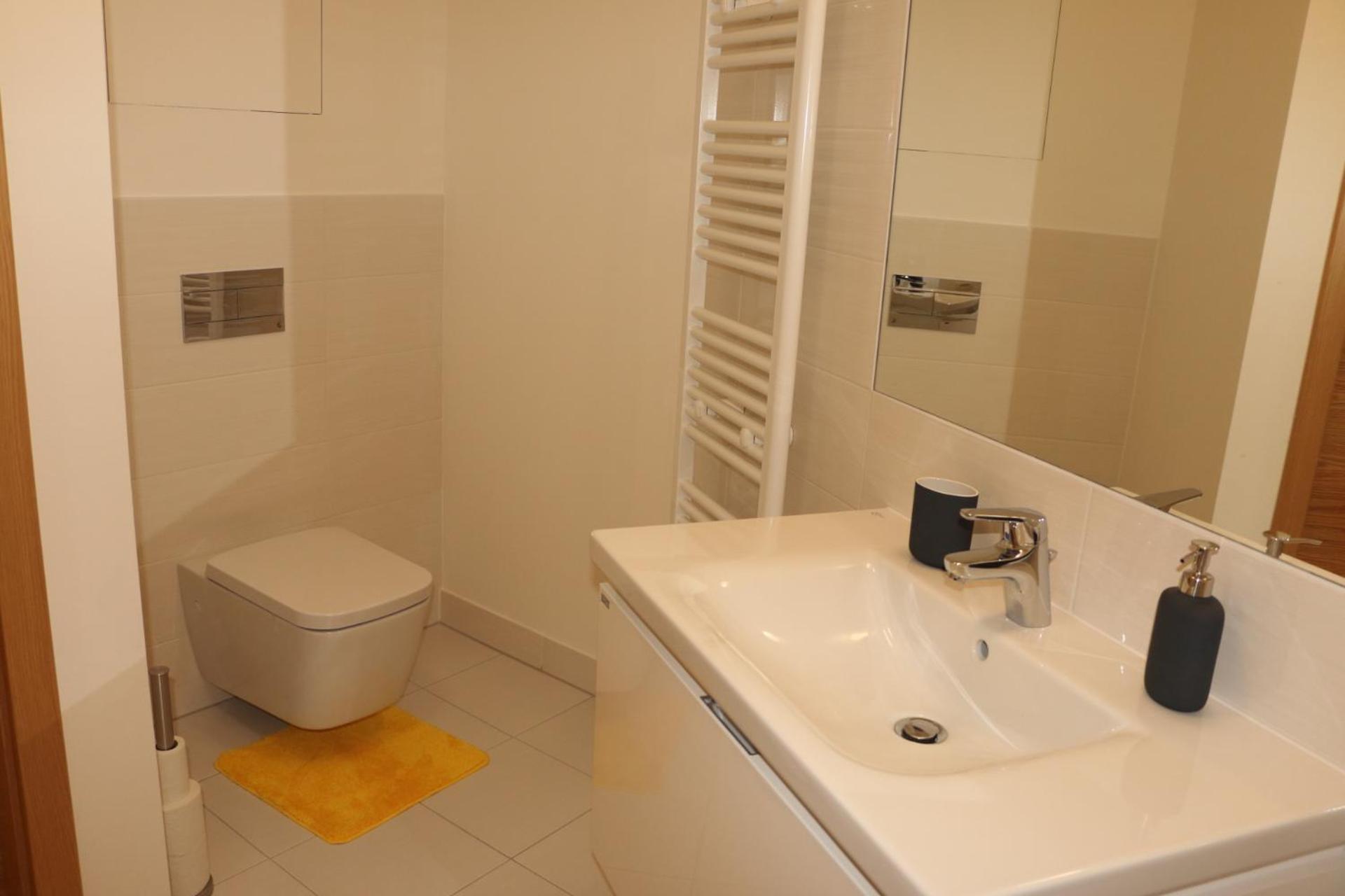 Panorama City Apartment With Free Parking Братислава Екстериор снимка