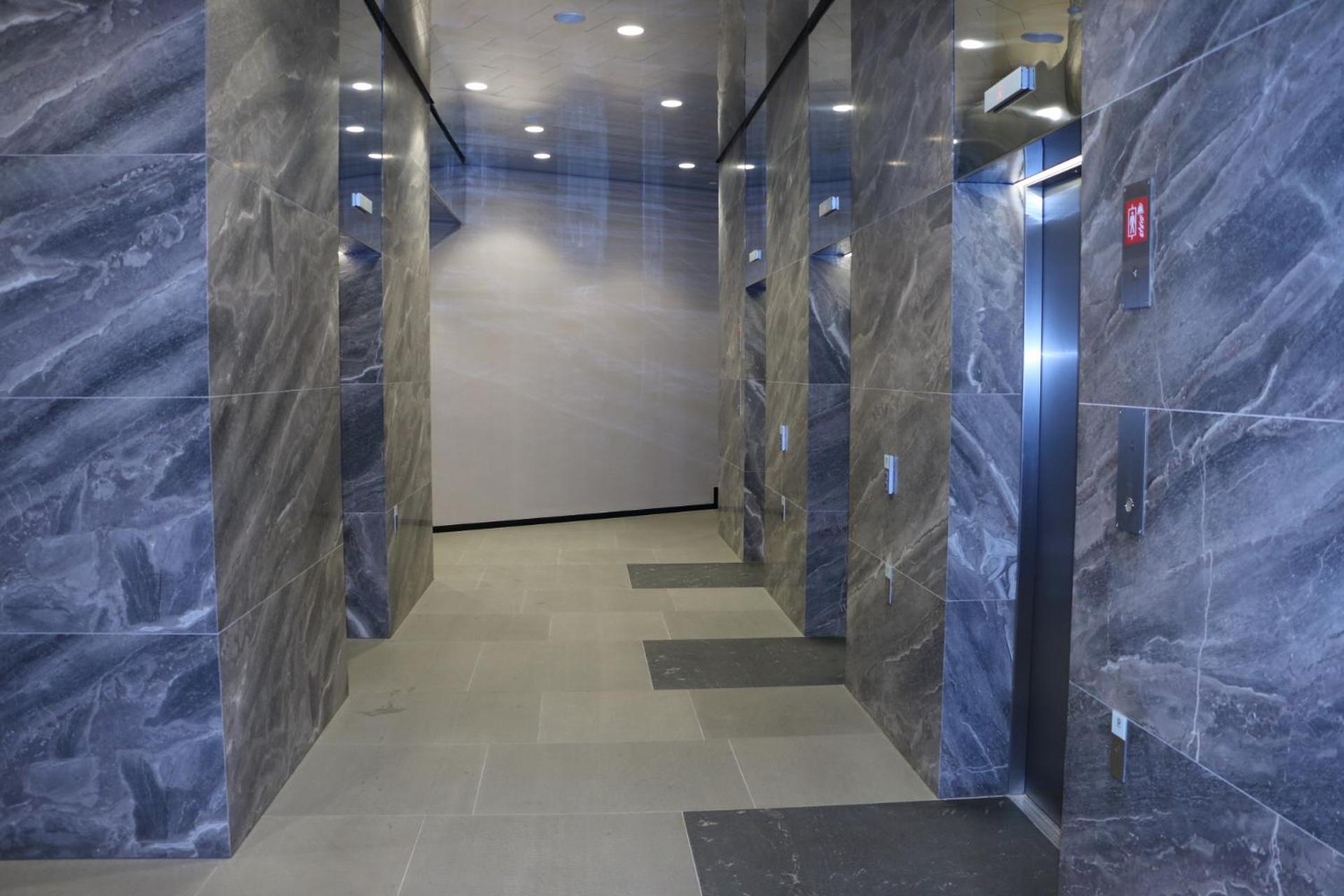 Panorama City Apartment With Free Parking Братислава Екстериор снимка