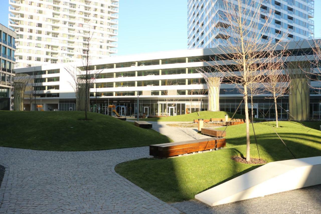 Panorama City Apartment With Free Parking Братислава Екстериор снимка